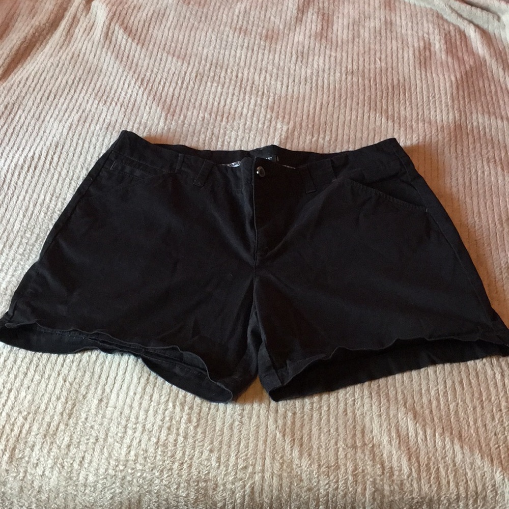 Black Lee Shorts ❗️